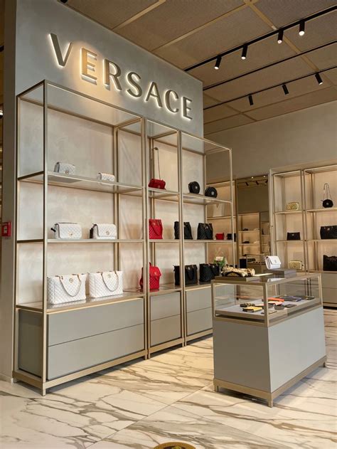 VERSACE Metzingen .